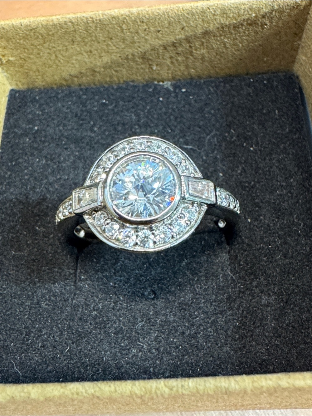 925 Sterling silver Round-Cut CZ Engagement Ring in White